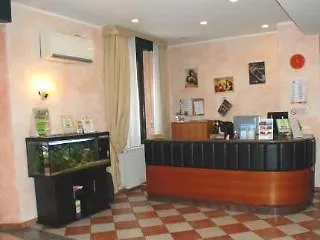 Bogart 2 3*