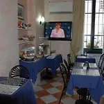 Bogart 2 מלון